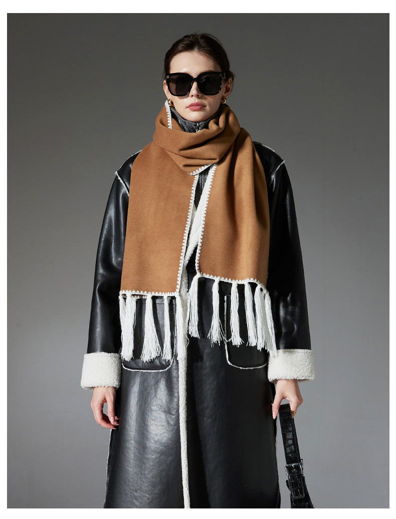 Contrast Edge & Tassel Scarf
