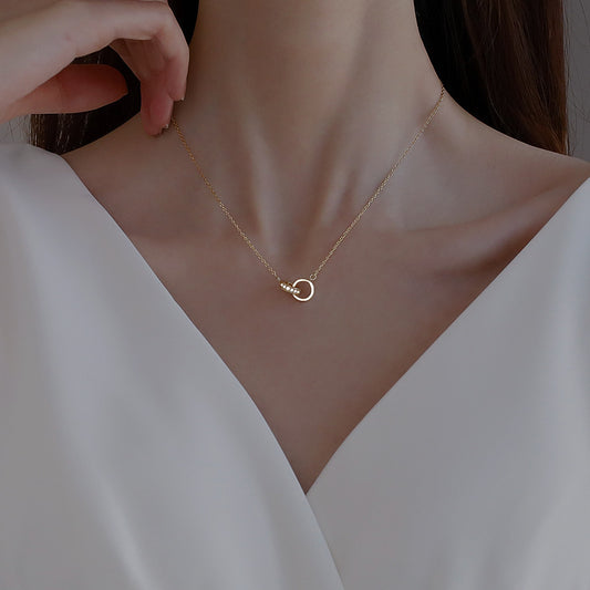 Elegant Interlocking Rings Pendant Necklace
