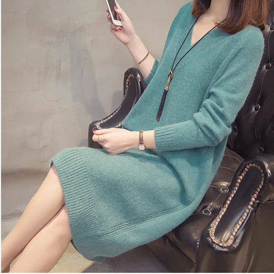  Loose V-Neck Long Sleeve Knit Pullover Dress