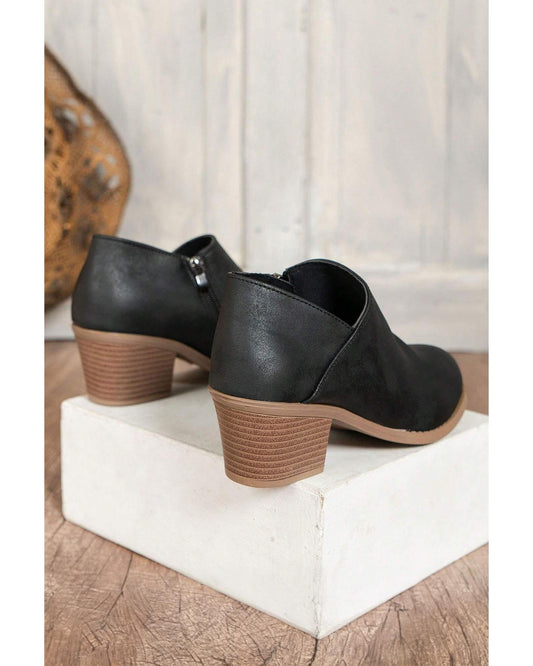 Tulip Opening Suede Ankle Boots