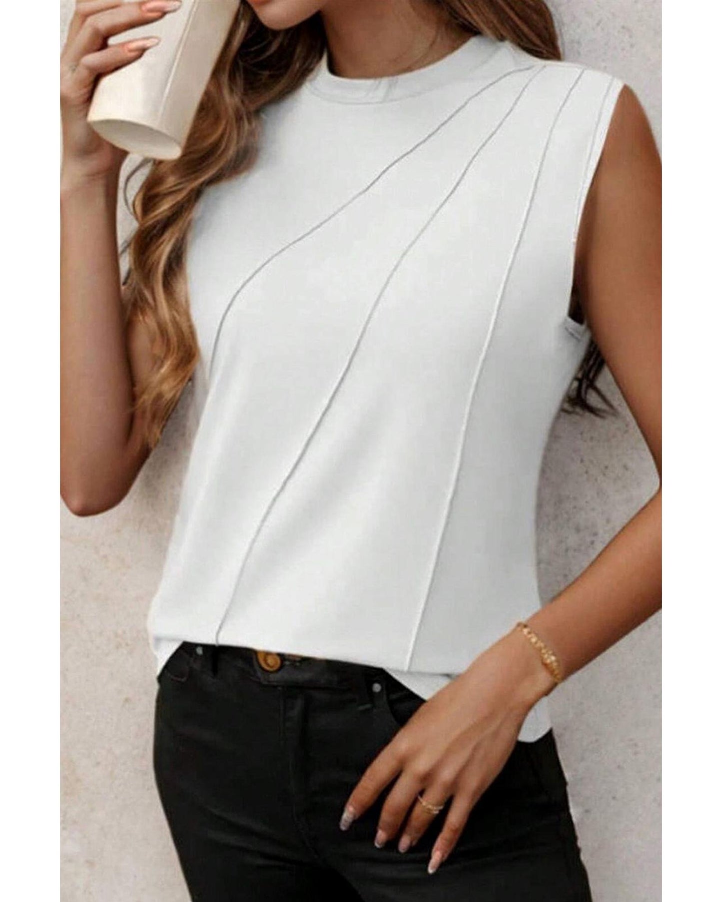 AZURA EXCHANGE Crew Neck Pleated Tank Top