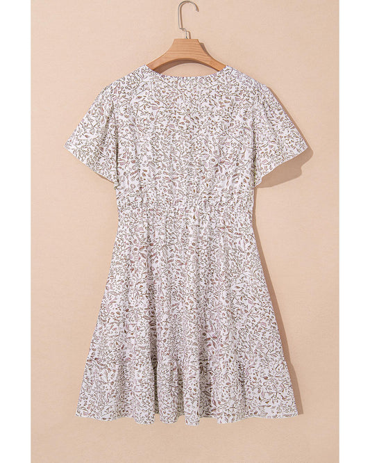 White Floral V Neck Ruffled Short Sleeve Plus Size Dress - 4X