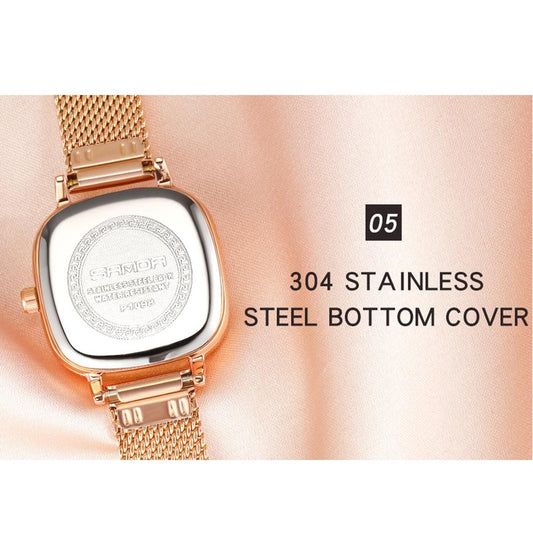 Women Oval Dial Quartz Watch with Simple Bar Scale and Stylish Metal Belt