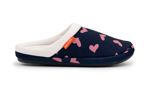 ARCHLINE Orthotic Slippers Closed Arch Scuffs Moccasins Pain Relief in Navy Hearts