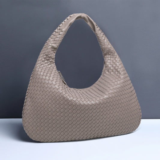 Stylish Large-Capacity Shoulder Handbag