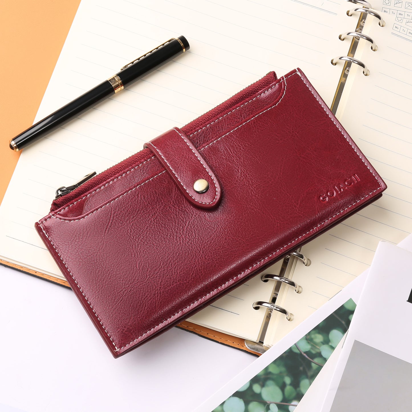 Large RFID Blocking Card Holder with Retro Style