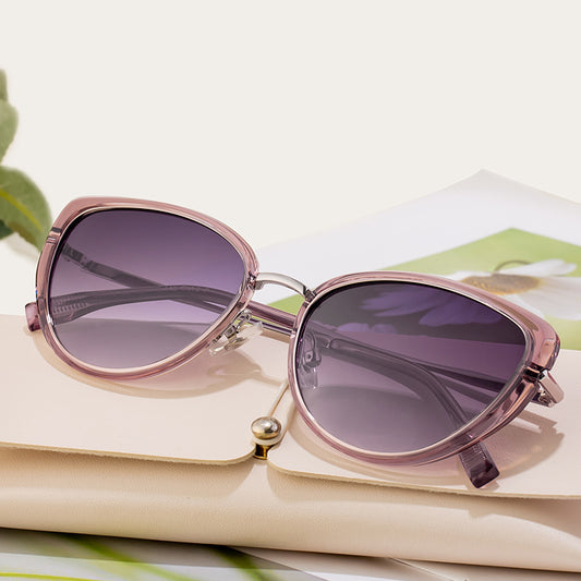 Chic Cat Eye Polarized Sunglasses for Women - Lightweight UV Protection Fashion Eyewear