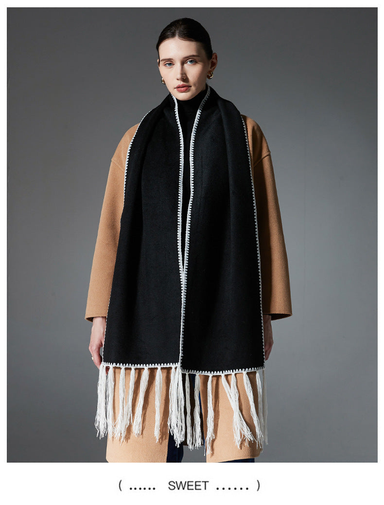 Contrast Edge & Tassel Scarf