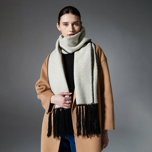 Contrast Edge & Tassel Scarf