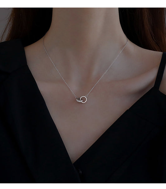 Elegant Interlocking Rings Pendant Necklace