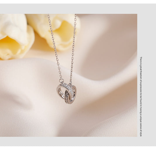 Elegant Interlocking Rings Pendant Necklace